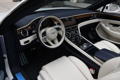 New 2024 Bentley Continental GT V8 image 11