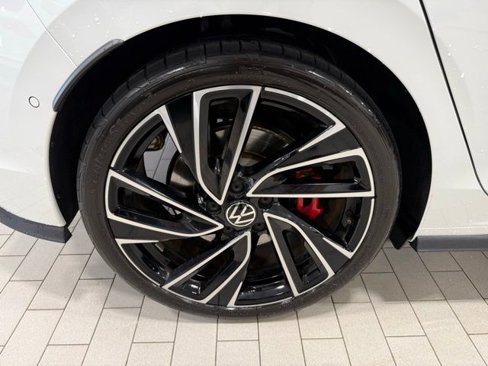 Certified 2024 Volkswagen GTI Autobahn image 33