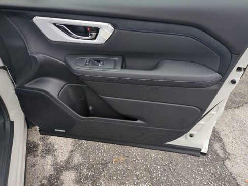 New 2025 Subaru Forester Limited image 38