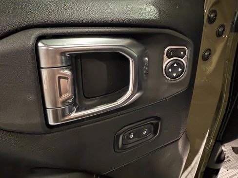 New 2025 Jeep Wrangler Unlimited Rubicon 392 image 13