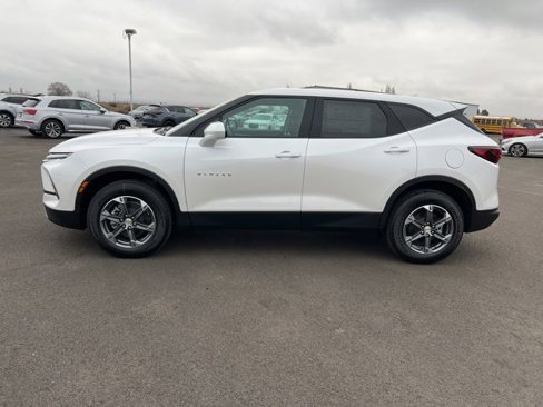 New 2025 Chevrolet Blazer LT image 4