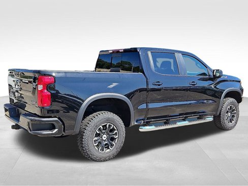 New 2026 Chevrolet Silverado 1500 ZR2 image 4