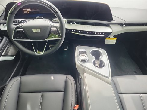 New 2025 Cadillac Optiq Sport 1 image 18