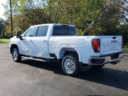 New 2026 GMC Sierra 2500 SLE w/ SLE Value Package; image 4