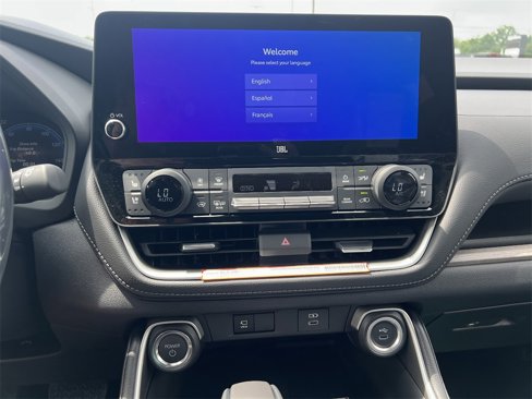 New 2025 Toyota Grand Highlander AWD Hybrid image 14