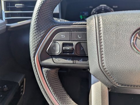 Used 2025 Toyota Tundra Limited image 24