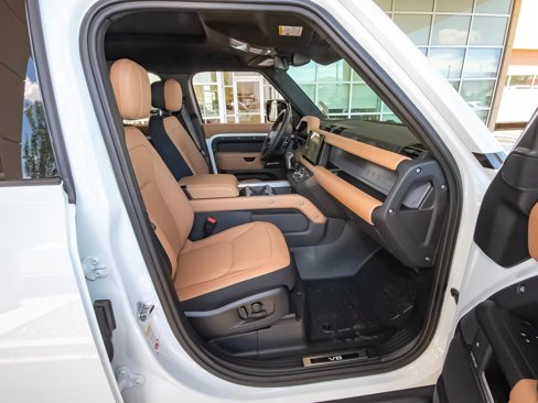 New 2025 Land Rover Defender 110 V8 image 42
