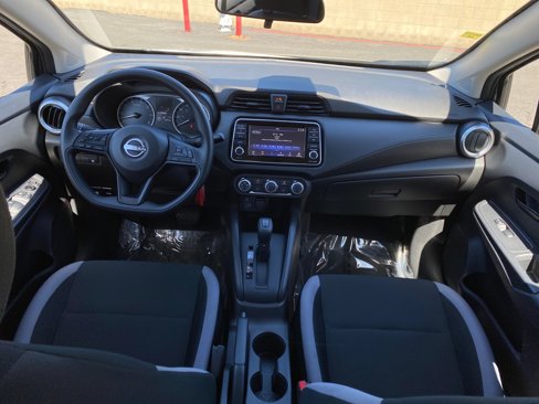 Used 2025 Nissan Versa S w/ Trunk Package image 18