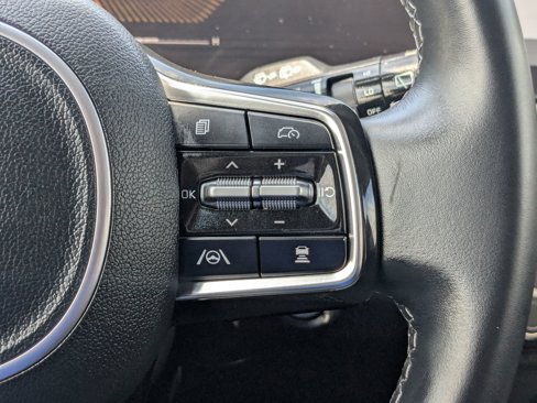 Used 2025 Kia Sorento S image 22