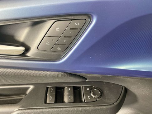 New 2025 Chevrolet Equinox EV LT w/ Convenience Package II image 22