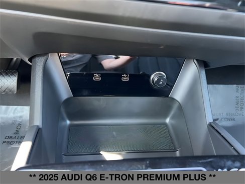 New 2025 Audi Q6 e-tron Premium Plus image 27