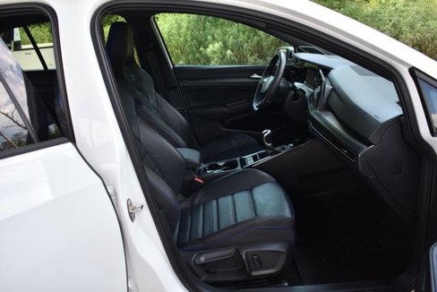 Used 2024 Volkswagen Golf R image 21