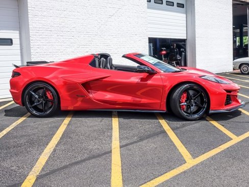 New 2025 Chevrolet Corvette E-Ray image 5