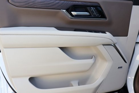New 2026 GMC Yukon Denali image 9