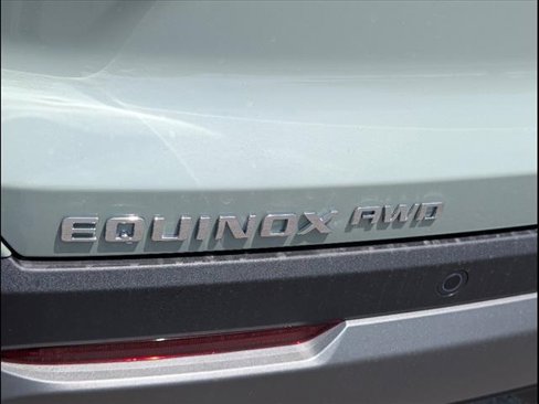 New 2026 Chevrolet Equinox LT image 6