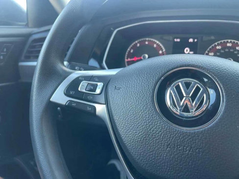 Used 2021 Volkswagen Jetta S image 31
