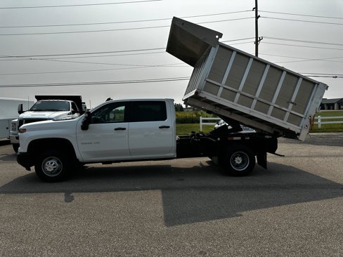 Used 2024 Chevrolet Silverado 3500 W/T w/ WT Convenience Package image 2