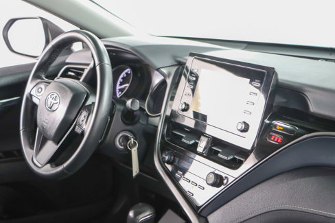 Used 2024 Toyota Camry SE image 25