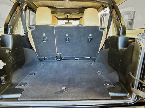 Used 2018 Jeep Wrangler Unlimited Sport S image 24