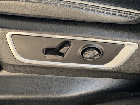 Used 2021 RAM 1500 Laramie image 31