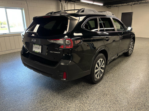 Used 2020 Subaru Outback Premium image 5