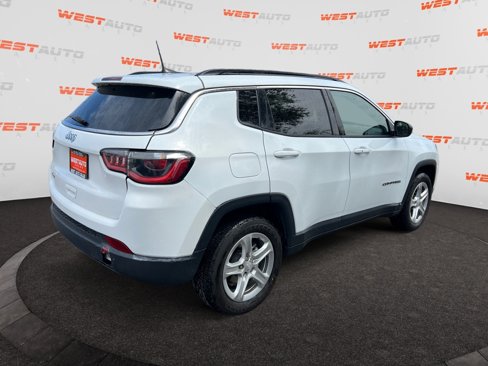 Used 2023 Jeep Compass Latitude image 5