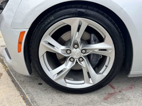 Used 2019 Chevrolet Camaro SS image 10