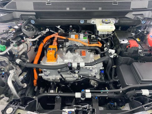 New 2025 Chevrolet Equinox EV LT w/ Convenience Package II image 28