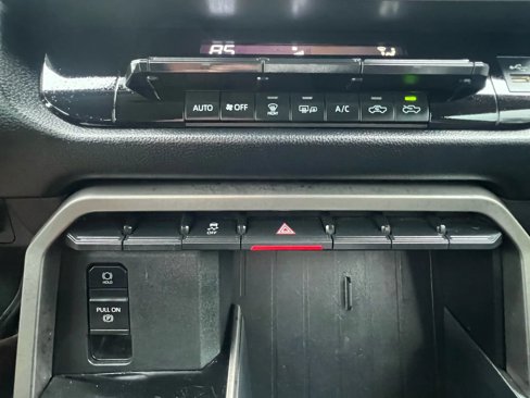 Used 2022 Toyota Tundra SR5 image 18