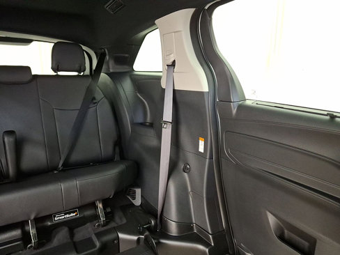 Used 2025 Toyota Sienna XSE image 14