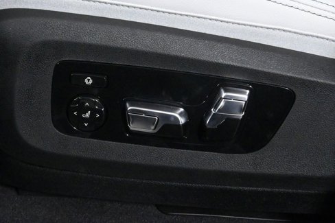 New 2026 BMW X5 xDrive40i w/ M Sport Package image 28