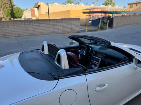 Used 2012 Mercedes-Benz SLK 350 image 10