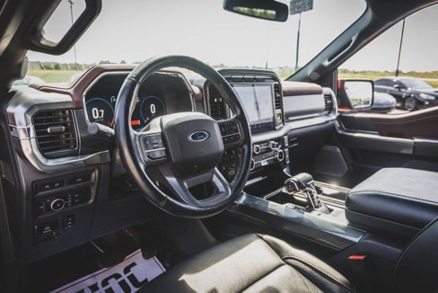 Used 2022 Ford F150 Lariat w/ Max Trailer Tow Package image 2