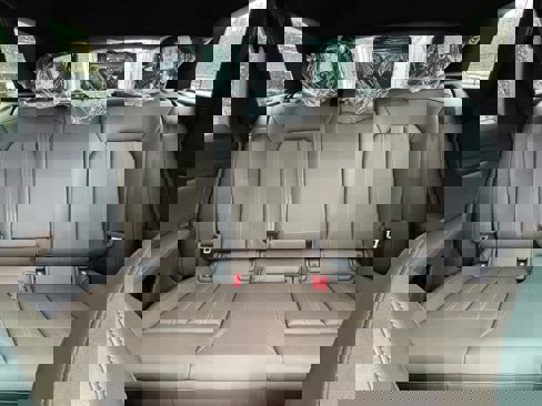 New 2025 Audi Q4 e-tron Premium image 12