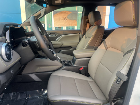 New 2026 Chevrolet Colorado ZR2 w/ Technology Package image 16