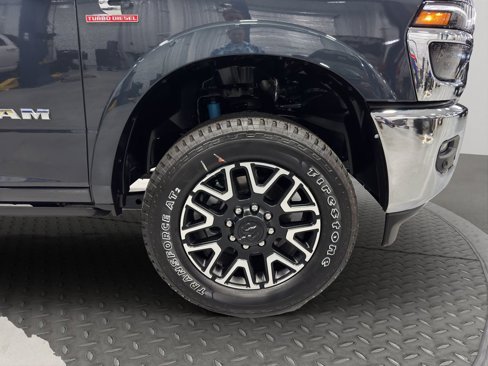 New 2026 RAM 2500 Limited image 14