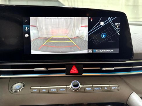 Used 2024 Hyundai Elantra SEL image 22