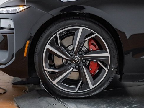 New 2025 Audi S6 e-tron Prestige image 13