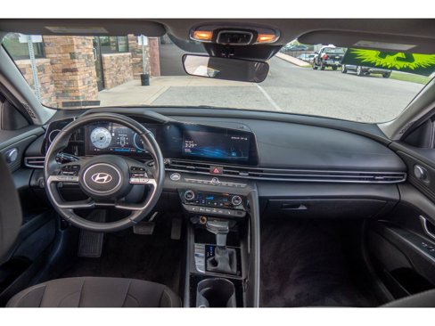 Used 2024 Hyundai Elantra SEL w/ Convenience Package image 13