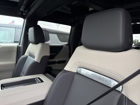 New 2026 GMC Hummer EV SUV image 8