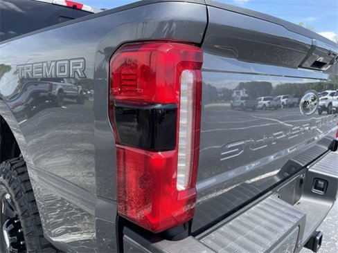 New 2025 Ford F250 Lariat w/ Lariat Ultimate Package image 8