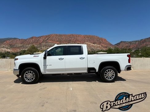 New 2025 Chevrolet Silverado 3500 LTZ w/ LTZ Premium Package image 4