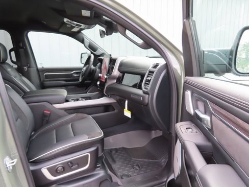 New 2026 RAM 1500 Laramie w/ Night Edition image 24