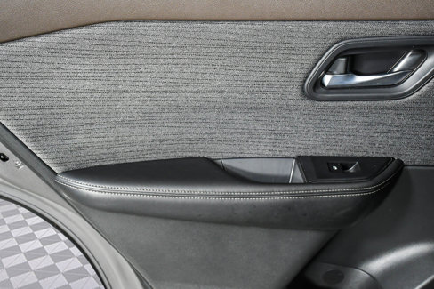 Used 2022 Nissan Rogue SV image 23