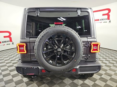 New 2025 Jeep Wrangler Unlimited Sahara image 6