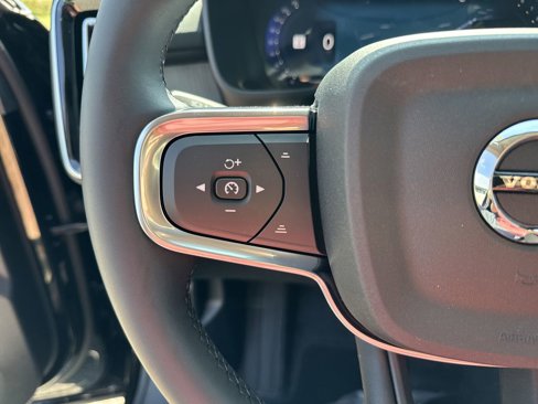 New 2026 Volvo XC40 B5 Plus w/ Protection Package Premier image 21