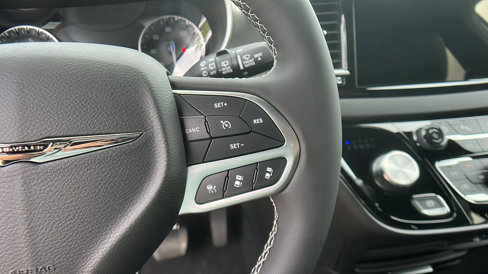 New 2026 Chrysler Voyager LX image 25
