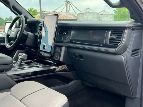 New 2025 Ford F150 Lightning Platinum image 22