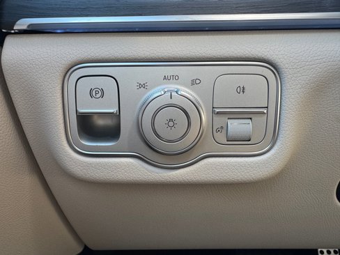 New 2026 Mercedes-Benz GLS 450 4MATIC image 8