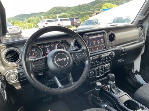 Used 2022 Jeep Gladiator Sport image 14